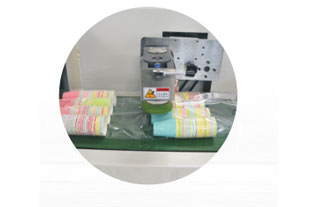 聯(lián)線紙杯包裝機樣品